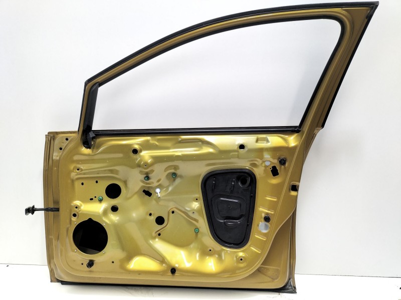 Recambio de puerta delantera derecha para volkswagen golf vii (5g1, bq1, be1, be2) 1.6 tdi referencia OEM IAM 5G4831056AS  