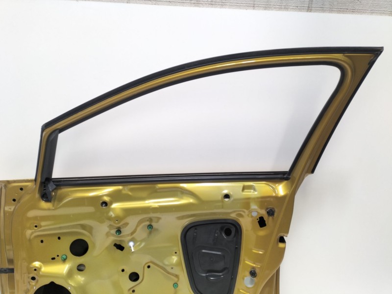 Recambio de puerta delantera derecha para volkswagen golf vii (5g1, bq1, be1, be2) 1.6 tdi referencia OEM IAM 5G4831056AS  