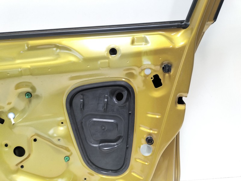 Recambio de puerta delantera derecha para volkswagen golf vii (5g1, bq1, be1, be2) 1.6 tdi referencia OEM IAM 5G4831056AS  