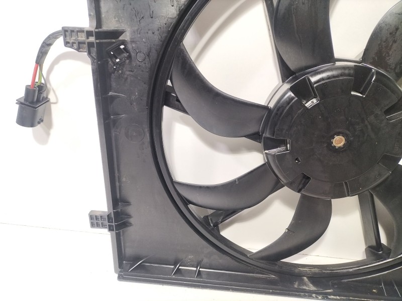 Recambio de electroventilador para volkswagen golf vii (5g1, bq1, be1, be2) 1.6 tdi referencia OEM IAM 5Q0121205AL  
