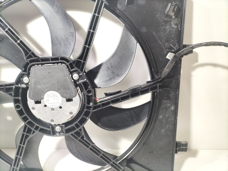 Recambio de electroventilador para volkswagen golf vii (5g1, bq1, be1, be2) 1.6 tdi referencia OEM IAM 5Q0121205AL  