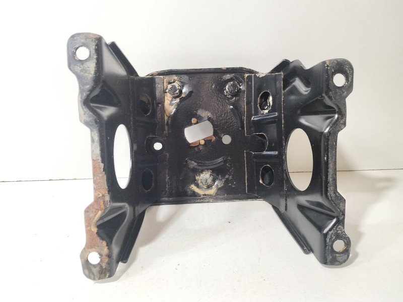 Recambio de soporte rueda repuesto para suzuki vitara (et) hdi (se 420hdi) referencia OEM IAM vitara  