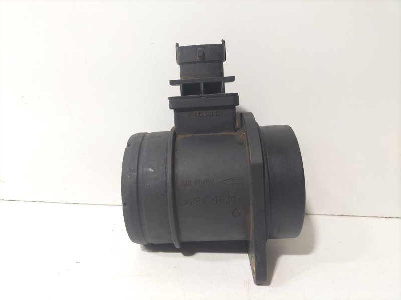Recambio de caudalimetro para fiat grande punto (199) 1.3 16v jtd cat referencia OEM IAM F00C2G7023  