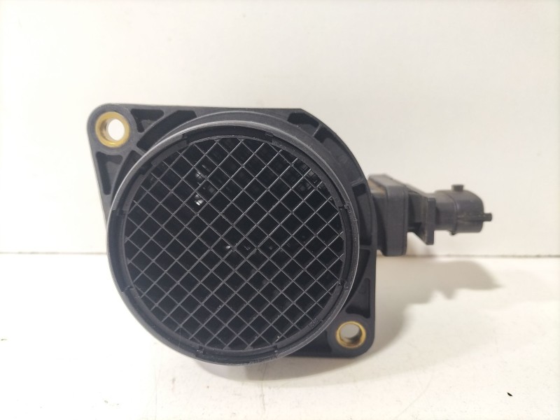 Recambio de caudalimetro para fiat grande punto (199) 1.3 16v jtd cat referencia OEM IAM F00C2G7023  