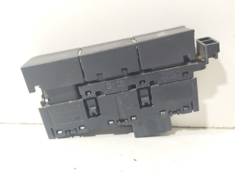 Recambio de interruptor para volkswagen golf vii (5g1, bq1, be1, be2) 1.6 tdi referencia OEM IAM 5G1927238F  