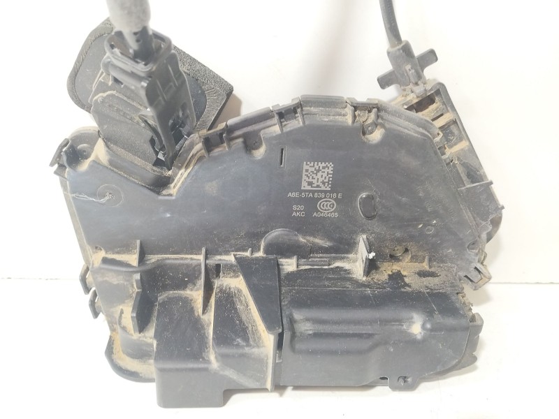 Recambio de cerradura puerta trasera derecha para volkswagen golf vii (5g1, bq1, be1, be2) 1.6 tdi referencia OEM IAM 5TA839016E