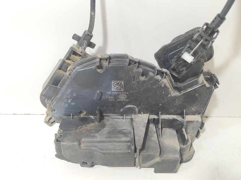 Recambio de cerradura puerta trasera izquierda para volkswagen golf vii (5g1, bq1, be1, be2) 1.6 tdi referencia OEM IAM 5TA83901