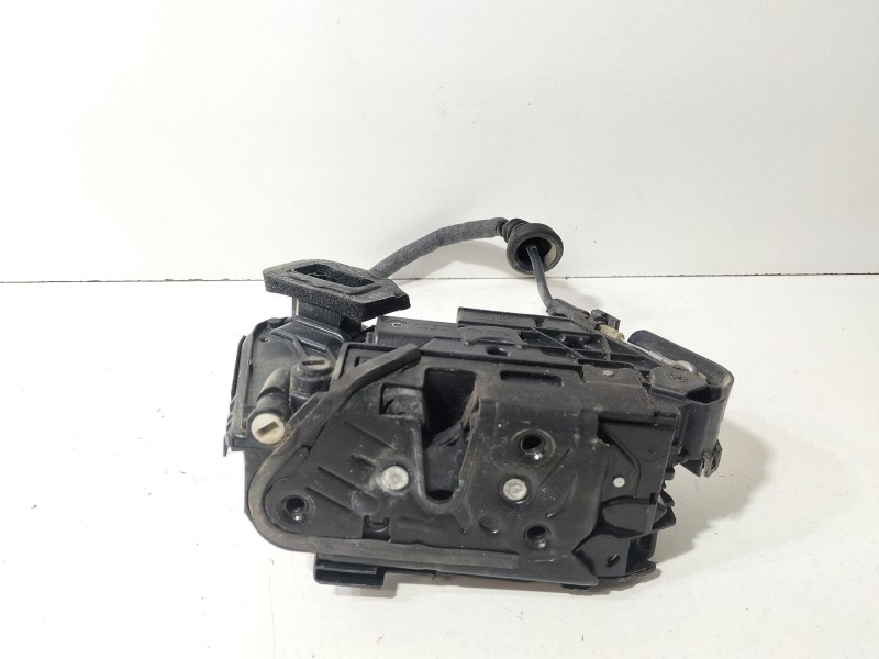 Recambio de cerradura puerta trasera izquierda para volkswagen golf vii (5g1, bq1, be1, be2) 1.6 tdi referencia OEM IAM 5TA83901