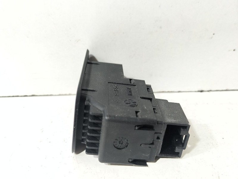 Recambio de mando elevalunas trasero derecho para volkswagen golf vii (5g1, bq1, be1, be2) 1.6 tdi referencia OEM IAM 5G0868345 