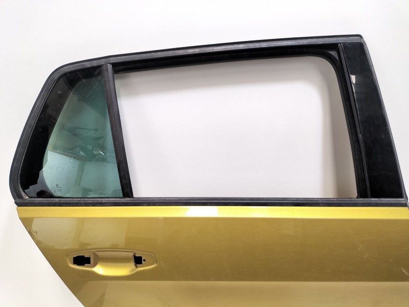 Recambio de puerta trasera derecha para volkswagen golf vii (5g1, bq1, be1, be2) 1.6 tdi referencia OEM IAM 5G4833056AD  