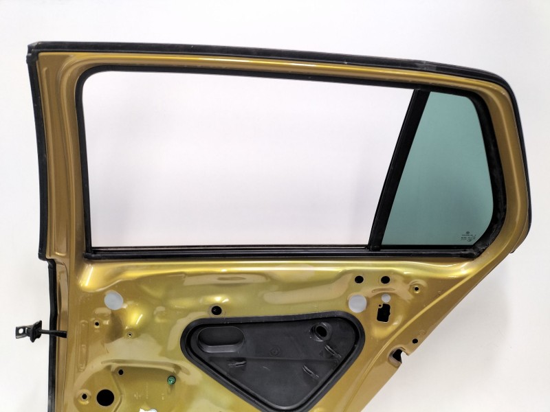 Recambio de puerta trasera derecha para volkswagen golf vii (5g1, bq1, be1, be2) 1.6 tdi referencia OEM IAM 5G4833056AD  