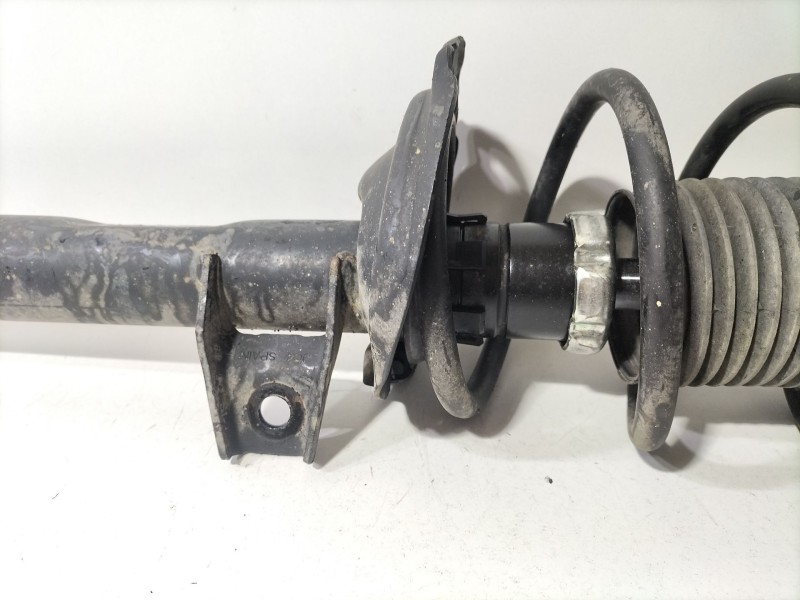 Recambio de amortiguador delantero derecho para volkswagen golf vii (5g1, bq1, be1, be2) 1.6 tdi referencia OEM IAM 5Q0413023FJ 
