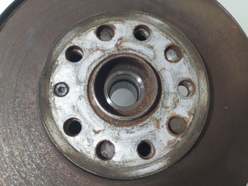 Recambio de mangueta delantera derecha para volkswagen golf vii (5g1, bq1, be1, be2) 1.6 tdi referencia OEM IAM 5Q02560  