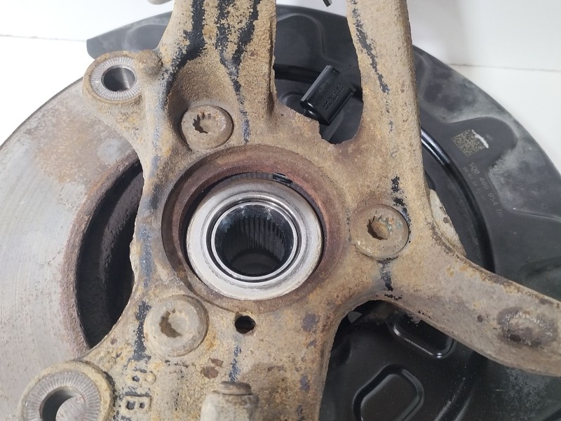 Recambio de mangueta delantera derecha para volkswagen golf vii (5g1, bq1, be1, be2) 1.6 tdi referencia OEM IAM 5Q02560  