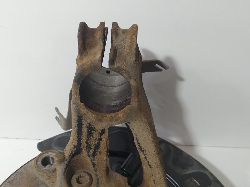 Recambio de mangueta delantera derecha para volkswagen golf vii (5g1, bq1, be1, be2) 1.6 tdi referencia OEM IAM 5Q02560  