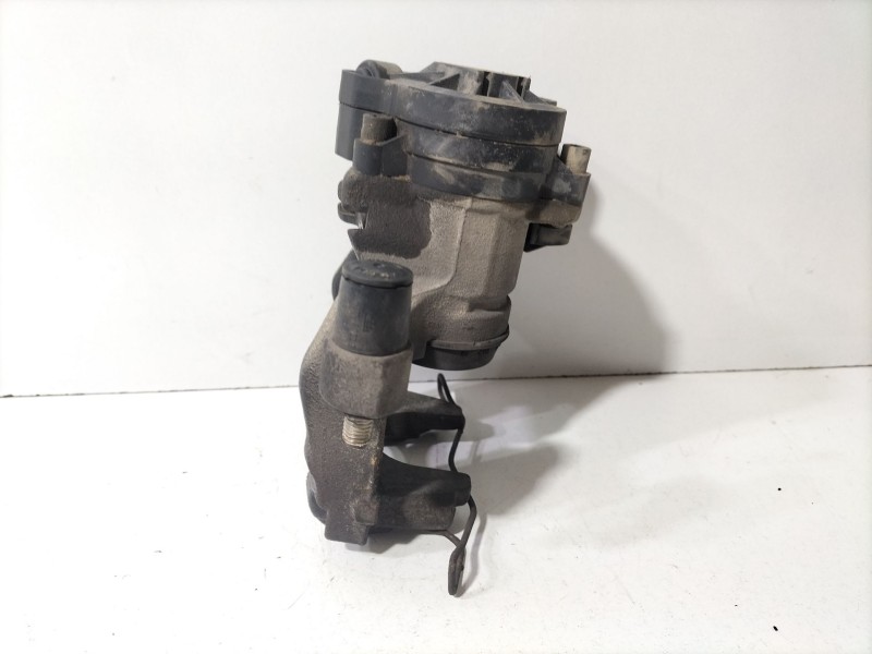 Recambio de pinza freno trasera derecha para volkswagen golf vii (5g1, bq1, be1, be2) 1.6 tdi referencia OEM IAM 8V0615424D  