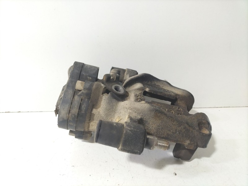 Recambio de pinza freno trasera izquierda para volkswagen golf vii (5g1, bq1, be1, be2) 1.6 tdi referencia OEM IAM 8V0698671  