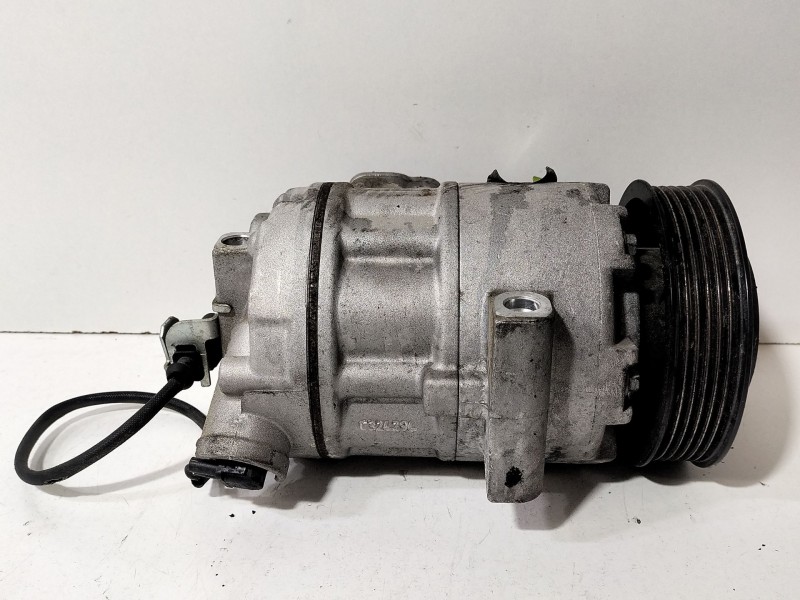 Recambio de compresor aire acondicionado para seat ibiza iv sc (6j1, 6p5) 1.4 referencia OEM IAM 6Q0820808F  