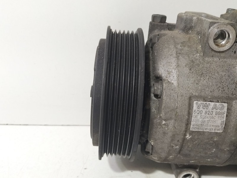 Recambio de compresor aire acondicionado para seat ibiza iv (6j5, 6p1) 1.4 referencia OEM IAM 6Q0820808F  