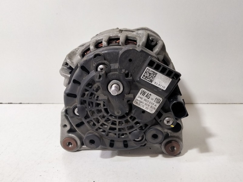 Recambio de alternador para seat ibiza iv st (6j8, 6p8) 1.2 tsi referencia OEM IAM 04E903015A  