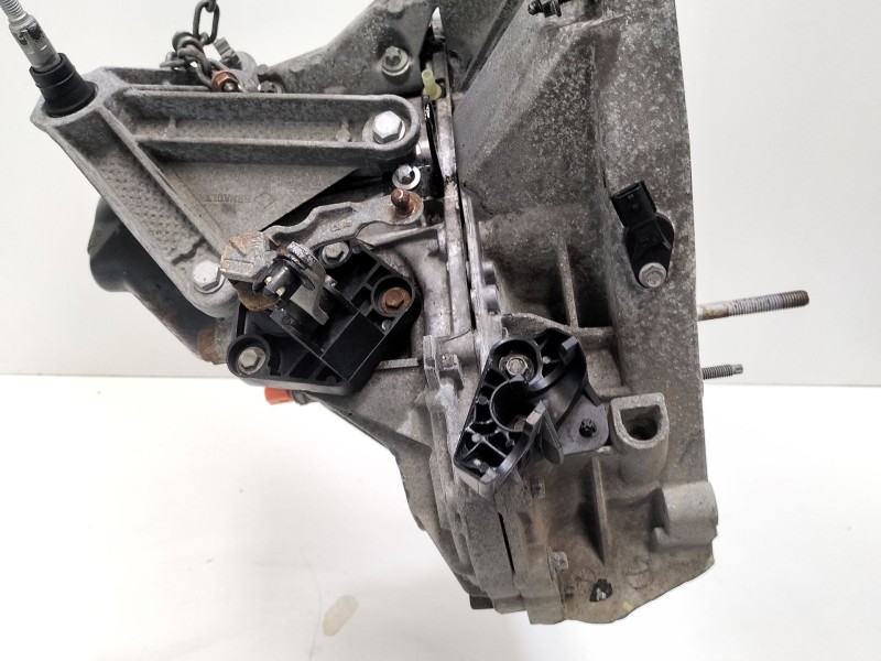Recambio de caja cambios para renault clio iii grandtour (kr0/1_) 1.5 dci referencia OEM IAM JR5306  