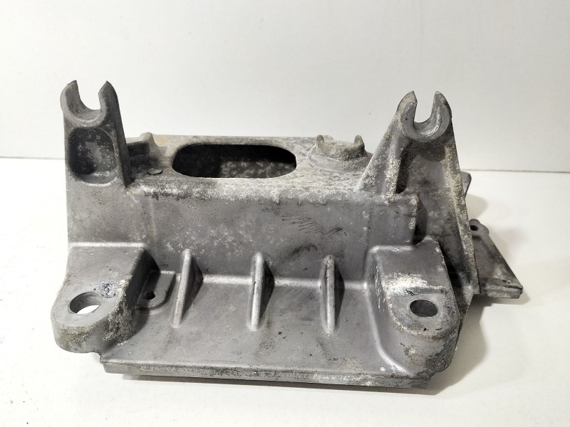 Recambio de soporte motor para renault clio iii grandtour (kr0/1_) 1.5 dci referencia OEM IAM 8200477152  