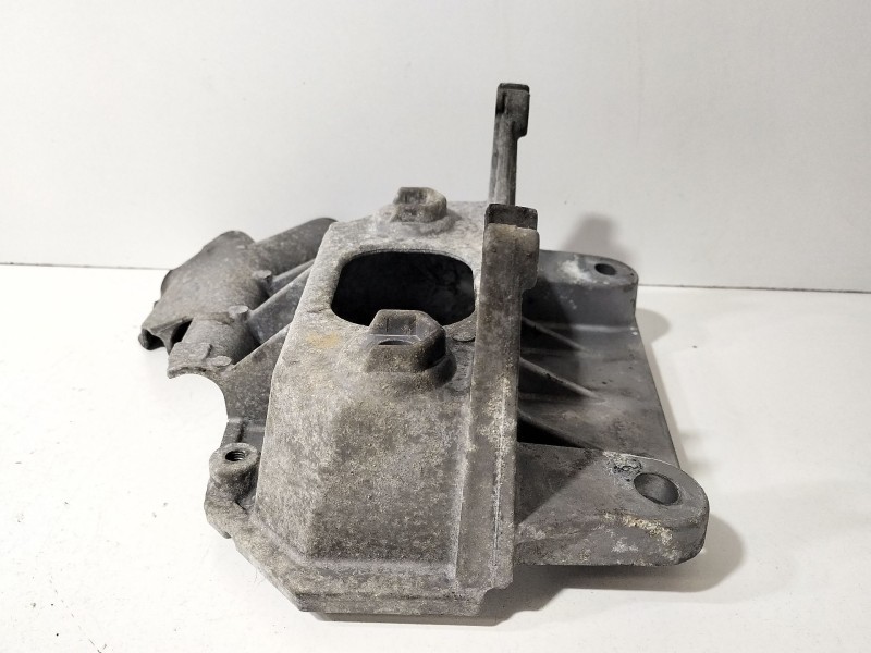 Recambio de soporte motor para renault clio iii grandtour (kr0/1_) 1.5 dci referencia OEM IAM 8200477152  