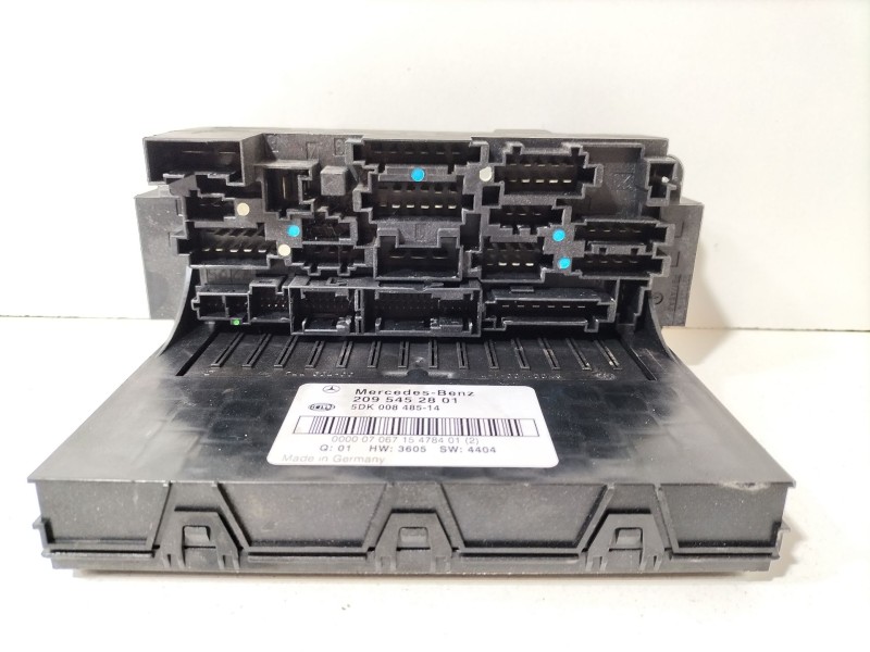 Recambio de caja reles / fusibles para mercedes-benz clase c coupé (cl203) c 220 cdi (203.708) referencia OEM IAM 2095452801  