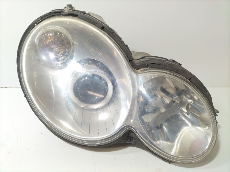 Recambio de faro derecho para mercedes-benz clase c coupé (cl203) c 220 cdi (203.708) referencia OEM IAM 203820425964  