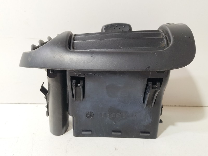 Recambio de rejilla aireadora para mercedes-benz clase c coupé (cl203) c 220 cdi (203.708) referencia OEM IAM A2038302654  