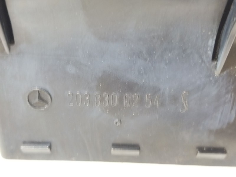 Recambio de rejilla aireadora para mercedes-benz clase c coupé (cl203) c 220 cdi (203.708) referencia OEM IAM A2038302654  