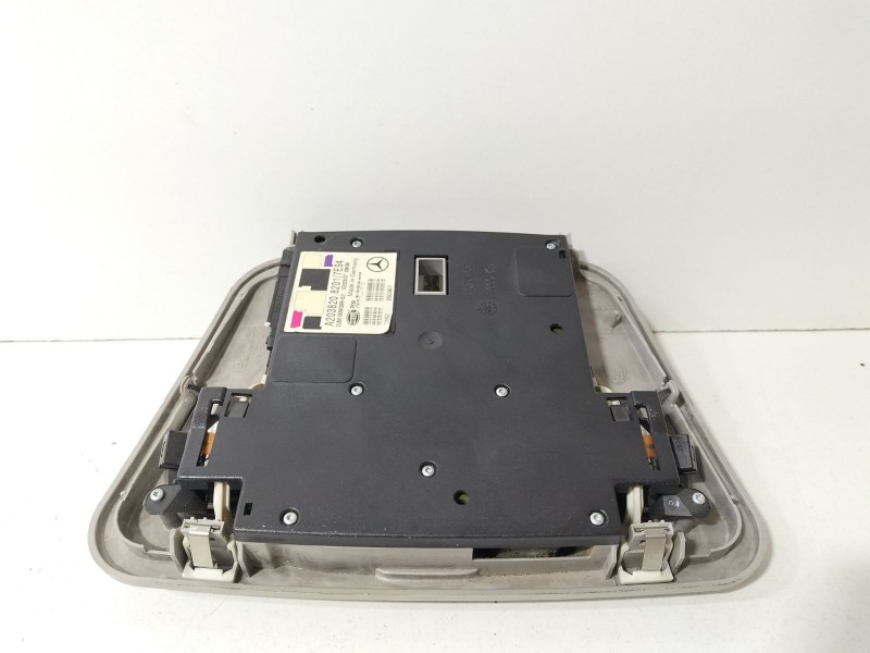 Recambio de luz interior para mercedes-benz clase c coupé (cl203) c 220 cdi (203.708) referencia OEM IAM A2038208201  