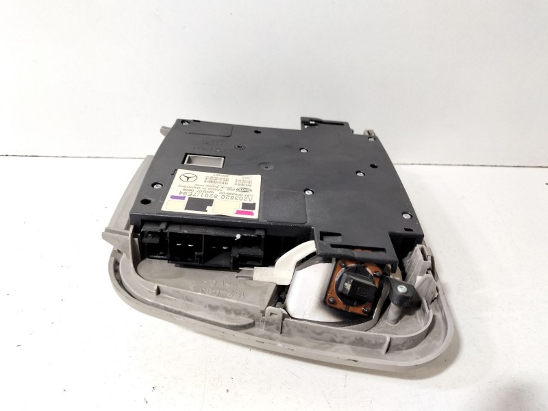 Recambio de luz interior para mercedes-benz clase c coupé (cl203) c 220 cdi (203.708) referencia OEM IAM A2038208201  