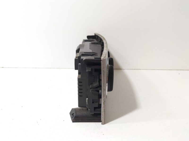 Recambio de mando climatizador para mercedes-benz clase c coupé (cl203) c 220 cdi (203.708) referencia OEM IAM A2038304085  