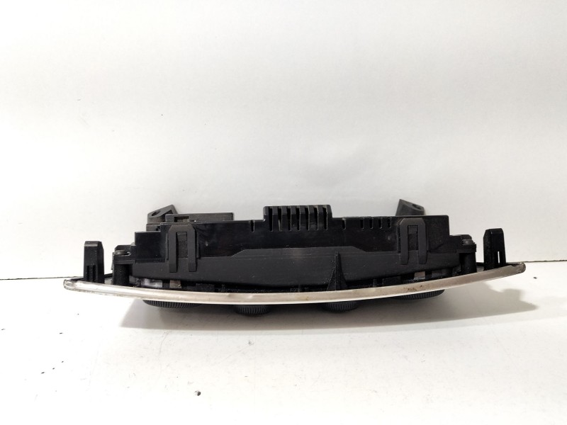 Recambio de mando climatizador para mercedes-benz clase c coupé (cl203) c 220 cdi (203.708) referencia OEM IAM A2038304085  