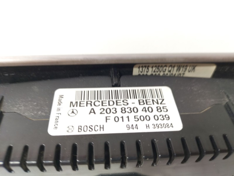 Recambio de mando climatizador para mercedes-benz clase c coupé (cl203) c 220 cdi (203.708) referencia OEM IAM A2038304085  