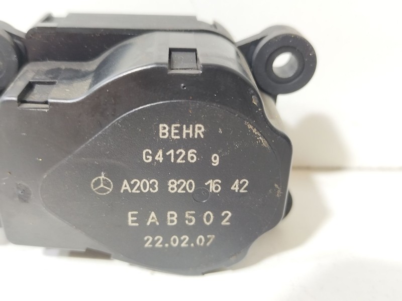 Recambio de motor calefaccion para mercedes-benz clase c coupé (cl203) c 220 cdi (203.708) referencia OEM IAM A2038201642  