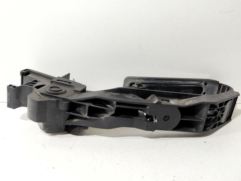 Recambio de potenciometro pedal para mercedes-benz clase c coupé (cl203) c 220 cdi (203.708) referencia OEM IAM A2113010001  
