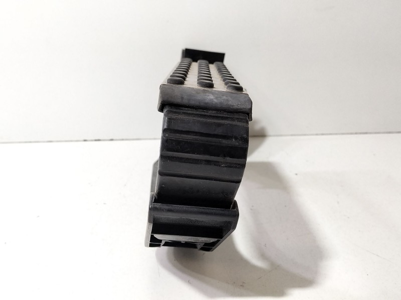 Recambio de potenciometro pedal para mercedes-benz clase c coupé (cl203) c 220 cdi (203.708) referencia OEM IAM A2113010001  