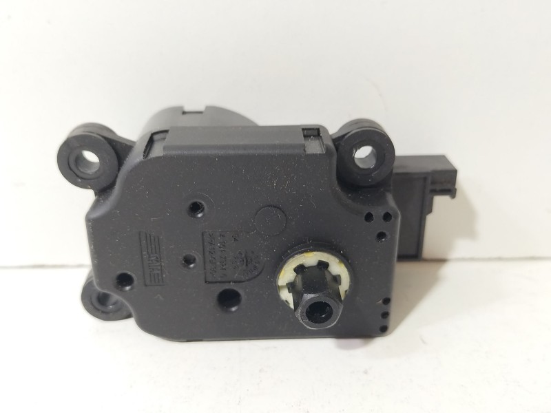 Recambio de motor calefaccion para mercedes-benz clase c coupé (cl203) c 220 cdi (203.708) referencia OEM IAM A2038201642  