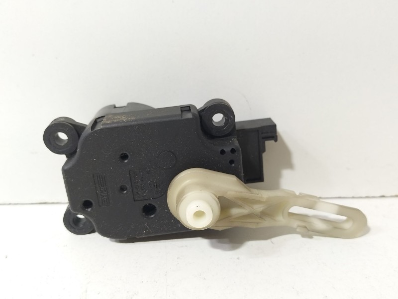 Recambio de motor calefaccion para mercedes-benz clase c coupé (cl203) c 220 cdi (203.708) referencia OEM IAM A2038201642  