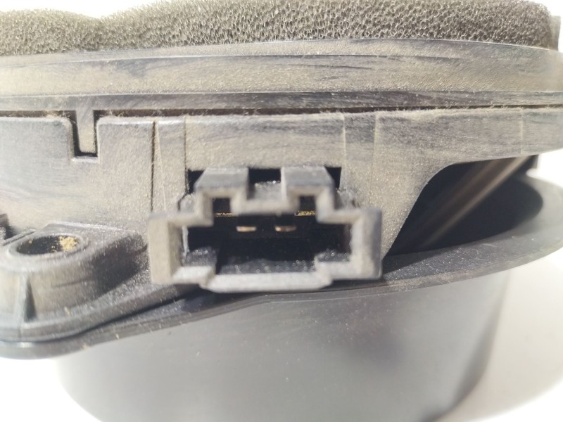 Recambio de altavoz para mercedes-benz clase c coupé (cl203) c 220 cdi (203.708) referencia OEM IAM A2038204002  