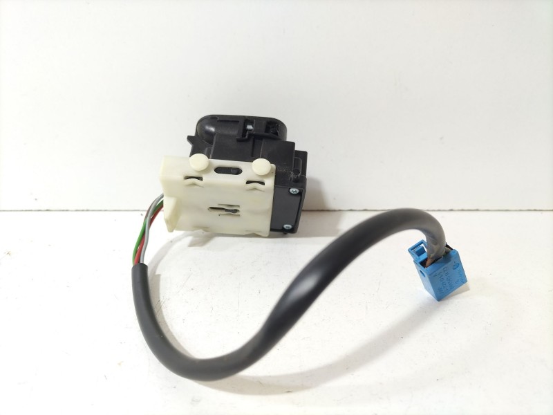 Recambio de mando elevalunas delantero izquierdo para mercedes-benz clase c coupé (cl203) c 220 cdi (203.708) referencia OEM IAM