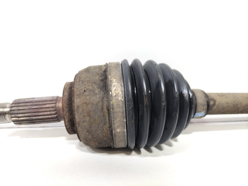 Recambio de transmision delantera derecha para renault clio iii grandtour (kr0/1_) 1.5 dci referencia OEM IAM 391006802R  