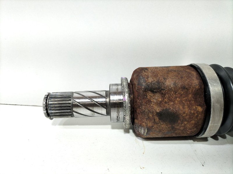 Recambio de transmision delantera izquierda para renault clio iii grandtour (kr0/1_) 1.5 dci referencia OEM IAM 8200499585  