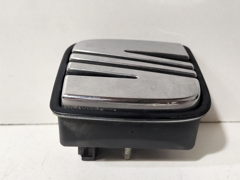 Recambio de maneta exterior porton para seat ibiza iv (6j5, 6p1) 1.4 referencia OEM IAM 6J4827565  