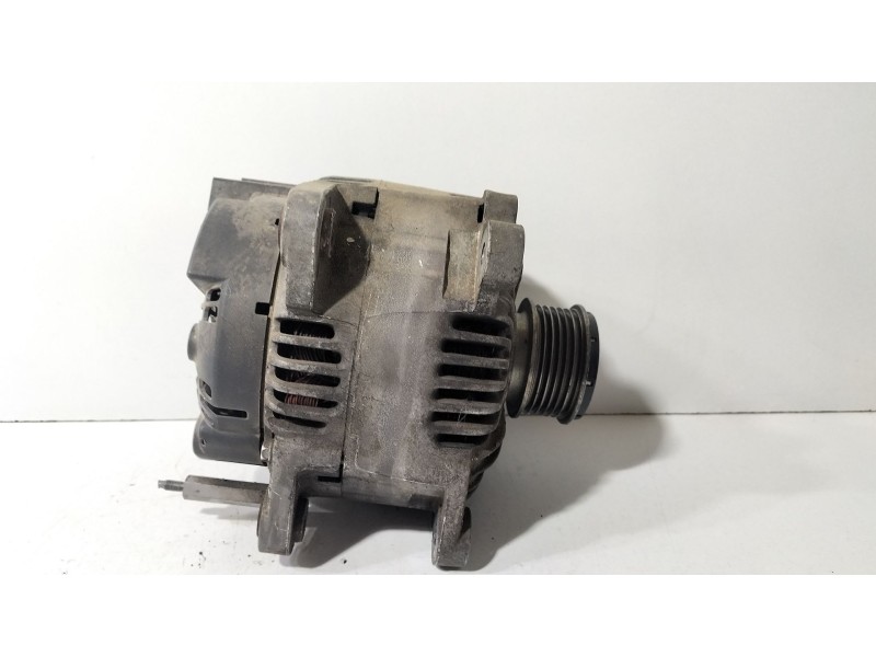 Recambio de alternador para volkswagen passat b6 (3c2) 2.0 tdi referencia OEM IAM 06F903026L  