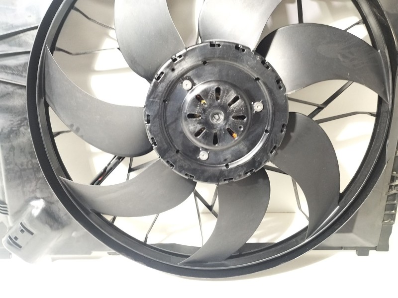 Recambio de electroventilador para mercedes-benz clase c coupé (cl203) c 220 cdi (203.708) referencia OEM IAM A2035001593  