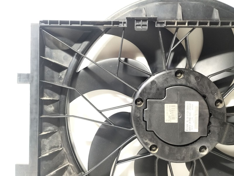 Recambio de electroventilador para mercedes-benz clase c coupé (cl203) c 220 cdi (203.708) referencia OEM IAM A2035001593  