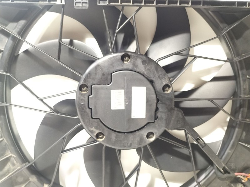 Recambio de electroventilador para mercedes-benz clase c coupé (cl203) c 220 cdi (203.708) referencia OEM IAM A2035001593  